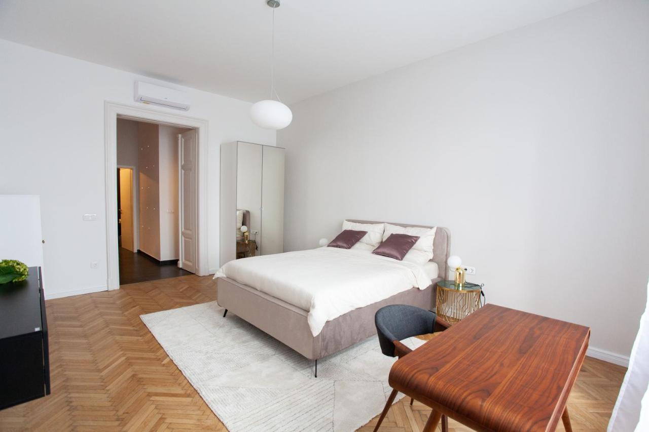 Real Deluxe Next To Danube Apartamento Budapeste Exterior foto