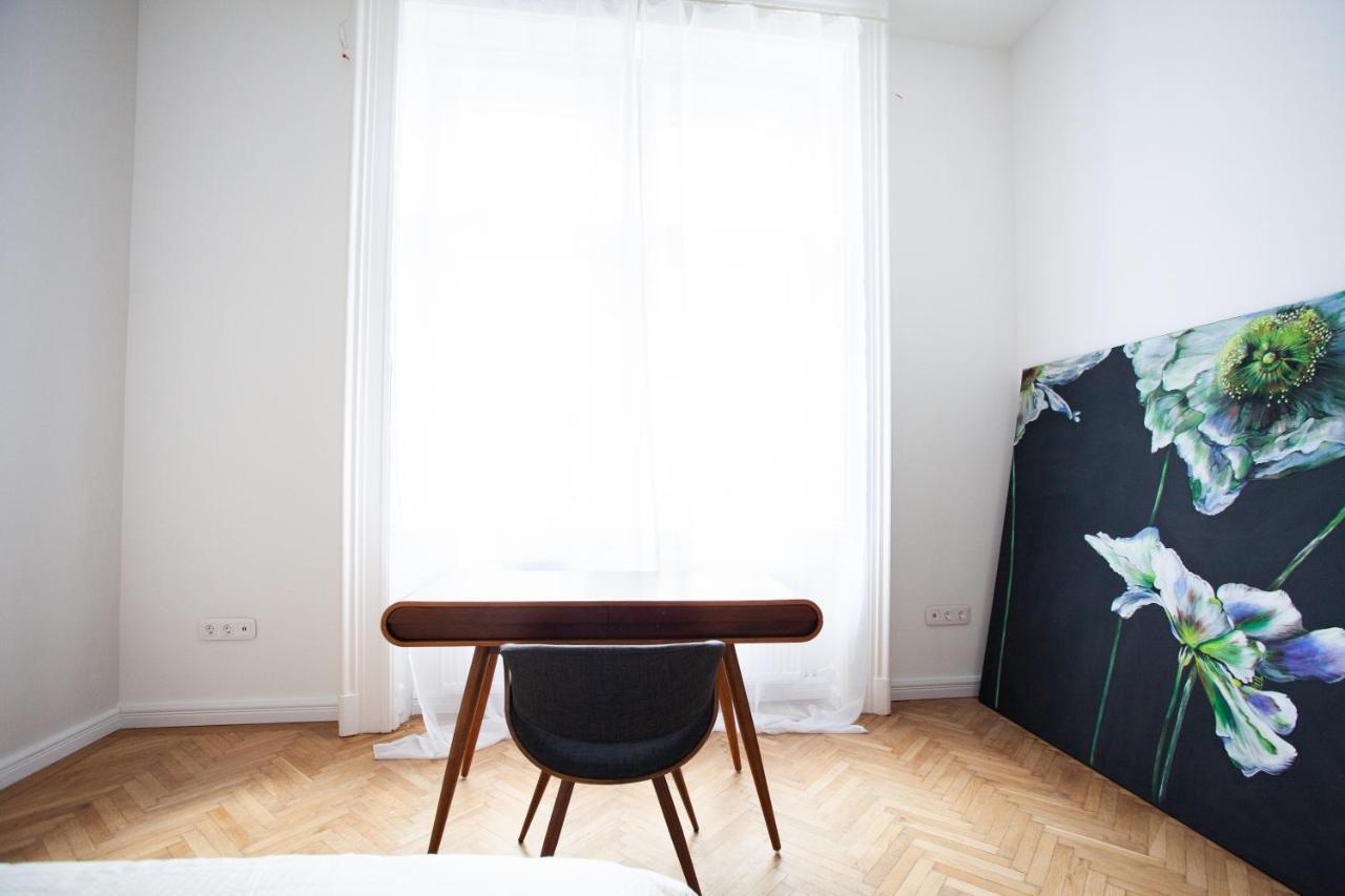 Real Deluxe Next To Danube Apartamento Budapeste Exterior foto